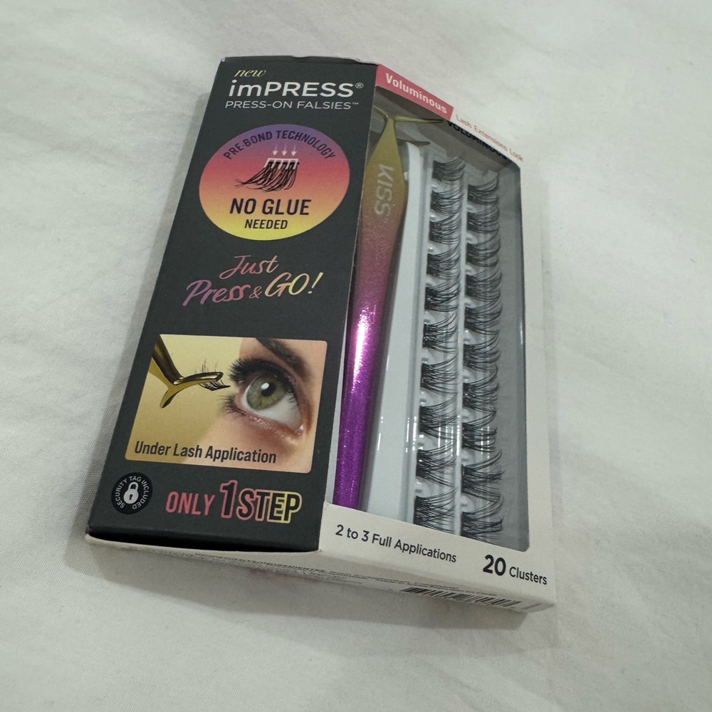 Kiss imPRESS Lashes